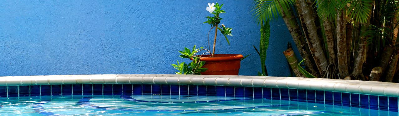 curacao swimming pool